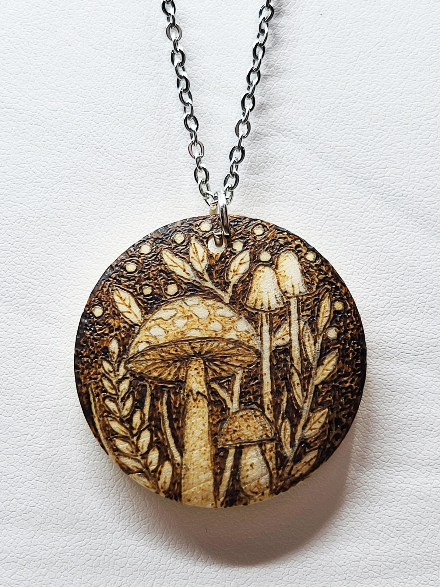 Nature Wood Pendant Mushrooms