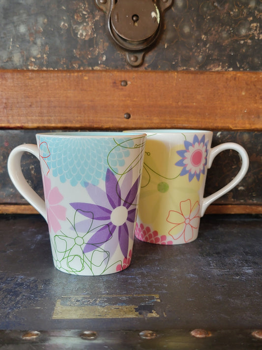 Portmeirion Crazy Daisy Mugs set of 2