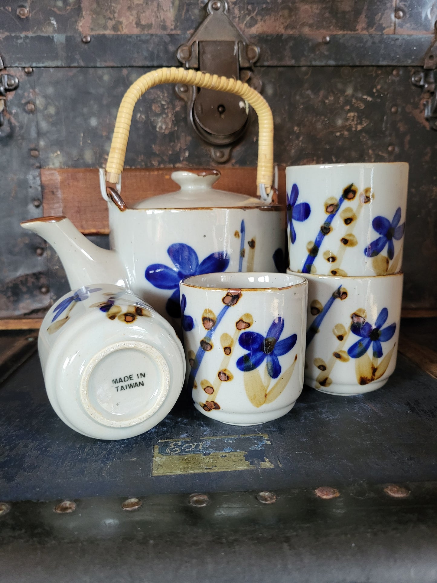 Vintage Oriental Ceramic Tea Set
