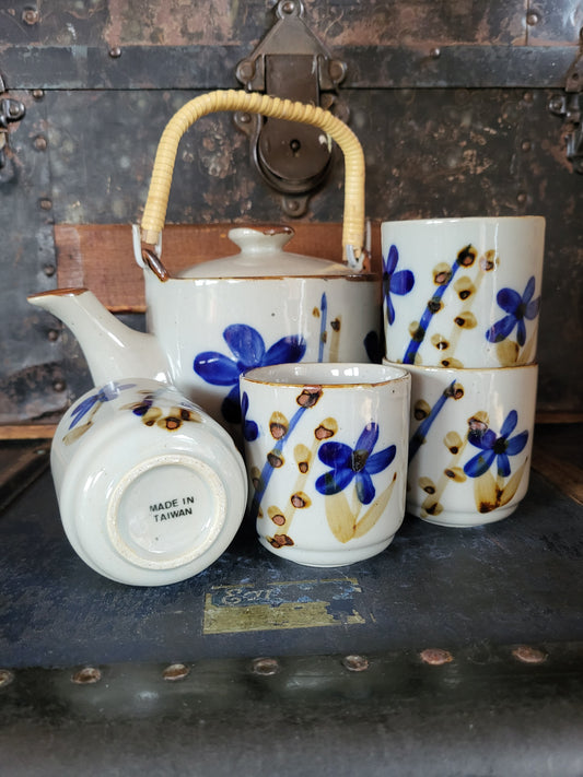 Vintage Oriental Ceramic Tea Set